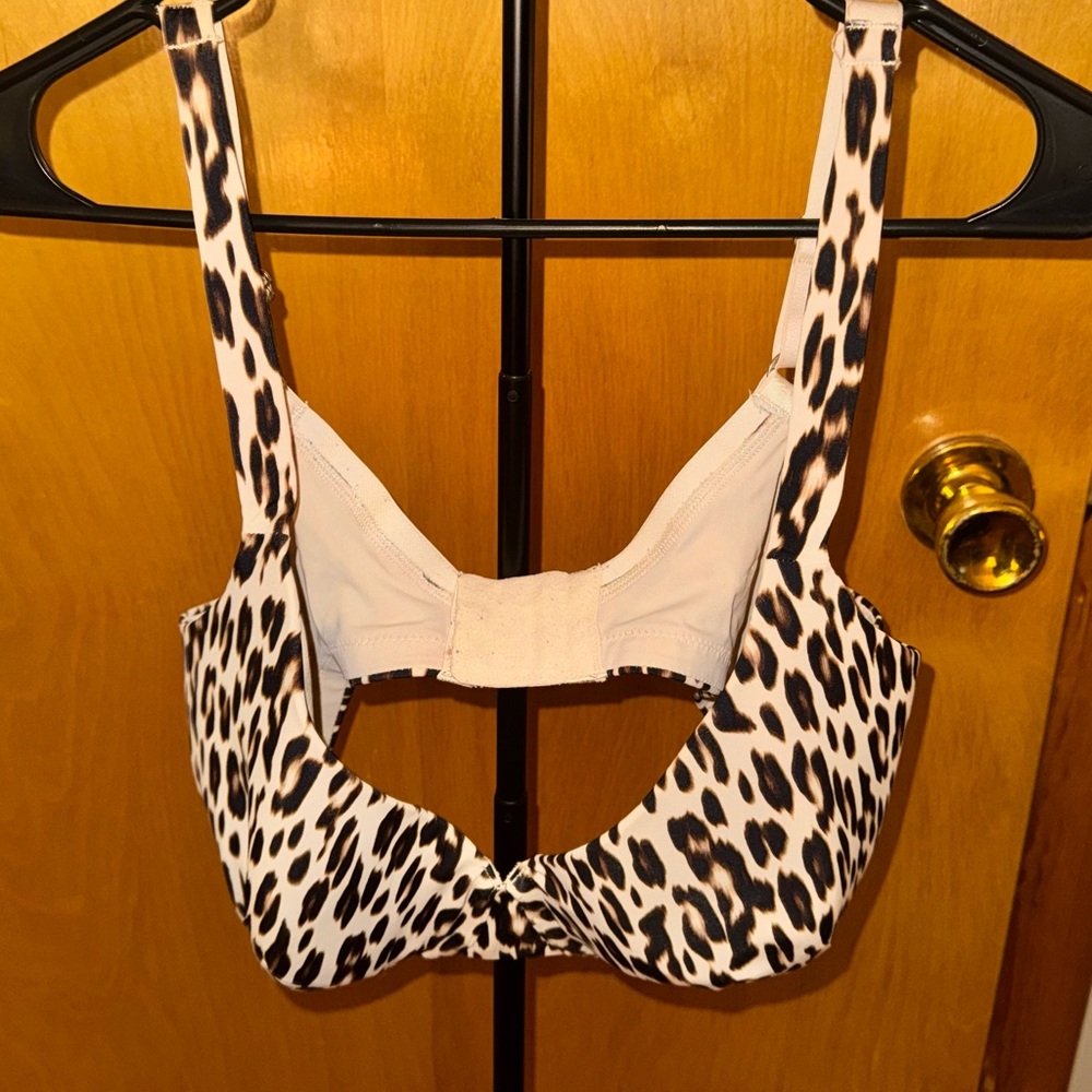 Ambrielle Cream and Black Leopard-Accent Underwire Bra